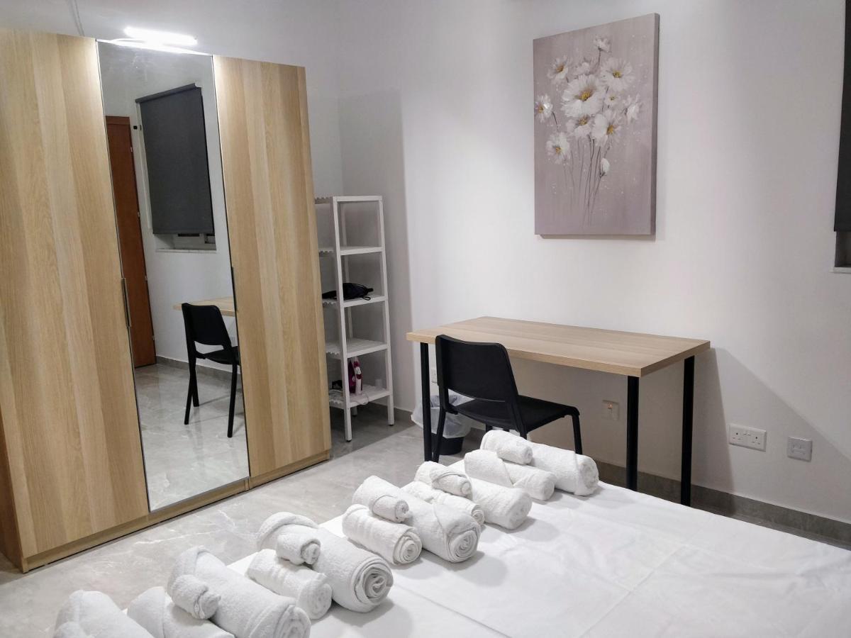 Deggies Apartments - Spacious, Modern Apartment! Naxxar Kültér fotó