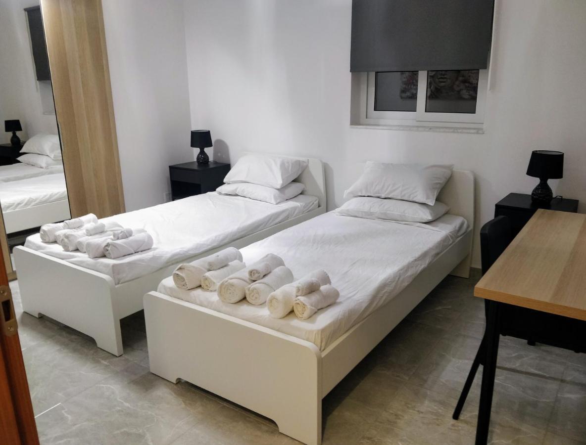Deggies Apartments - Spacious, Modern Apartment! Naxxar Kültér fotó