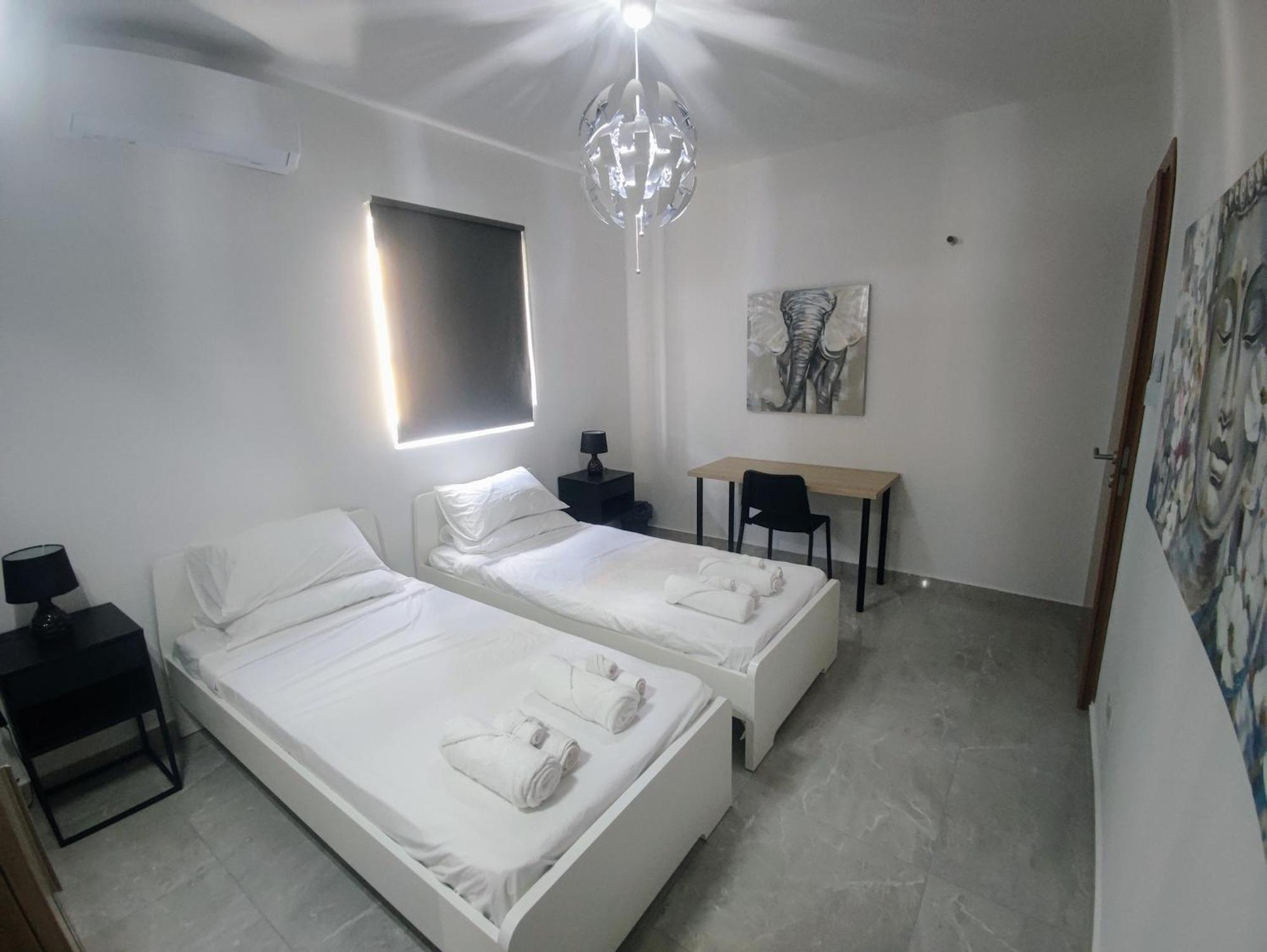Deggies Apartments - Spacious, Modern Apartment! Naxxar Kültér fotó
